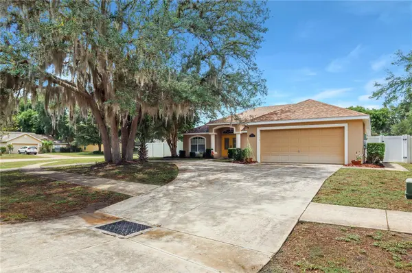 34224 SHADEWOOD CIR, Leesburg, FL 34788