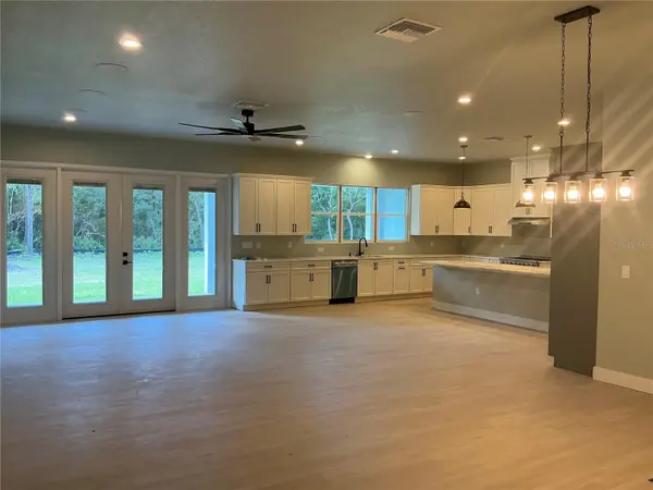 1619 MAGNOLIA AVE, Deland, FL 32724