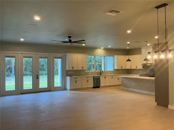 1619 MAGNOLIA AVE, Deland, FL 32724