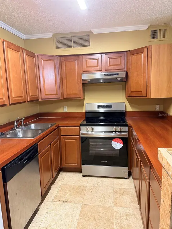 345 FORESTWAY CIR #107, Altamonte Springs, FL 32701