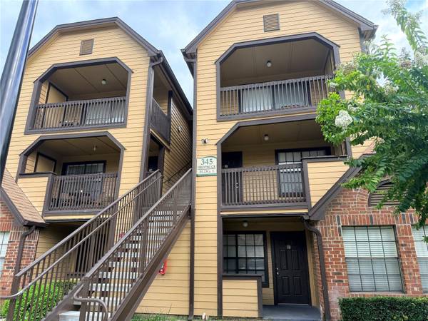 345 FORESTWAY CIR #107, Altamonte Springs, FL 32701
