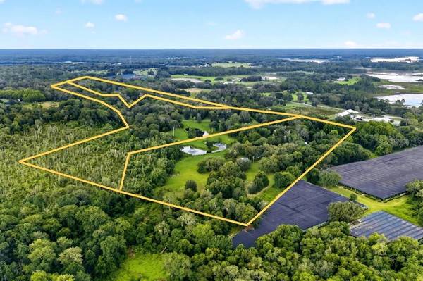 1980 LAKE HIRES RD, De Leon Springs, FL 32130