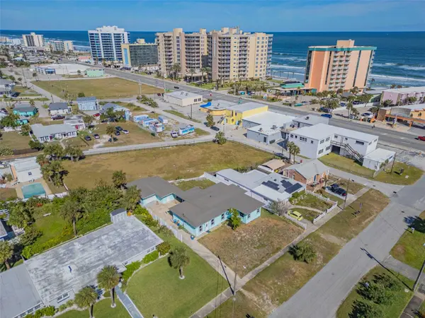 135 PARK AVE, Daytona Beach, FL 32118
