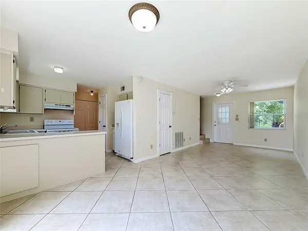 1718 ADAMS CIR S, Largo, FL 33771