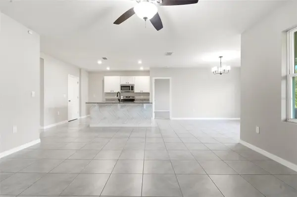 895 LAZIO CIR, Debary, FL 32713