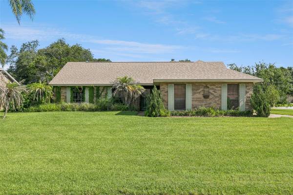 4 BASS LAKE DR, Debary, FL 32713