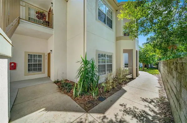 970 N SPRING GARDEN AVE #212, Deland, FL 32720