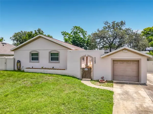 1123 W HANCOCK DR, Deltona, FL 32725
