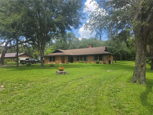 2417 S OAK PARK DR, Deland, FL 32724