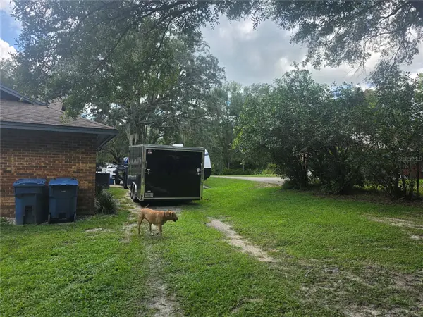 2417 S OAK PARK DR, Deland, FL 32724