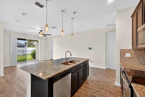 3833 LOON LN, Sanford, FL 32773