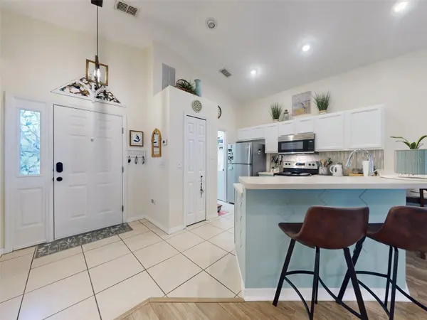 242 PINE BLUFF AVE #242, Deland, FL 32724