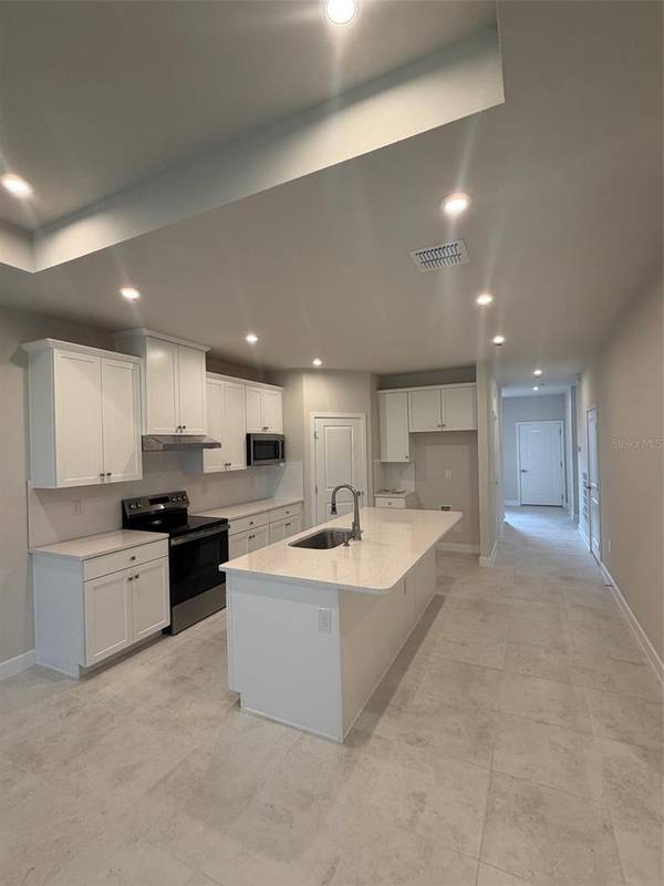 18740 HIGHLAND DEW ST, Spring Hill, FL 34610