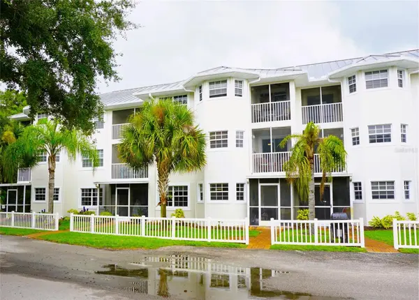 2077 WETLAND PT #1301, Lutz, FL 33558