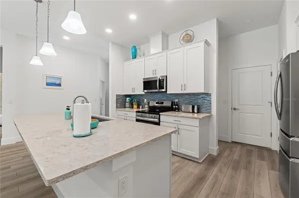 11153 WOOD OWL AVE, Weeki Wachee, FL 34614