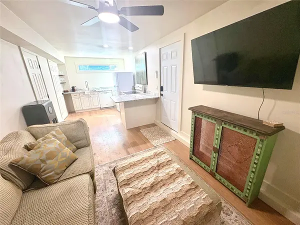 3022 BEACH BLVD S #1, Gulfport, FL 33707