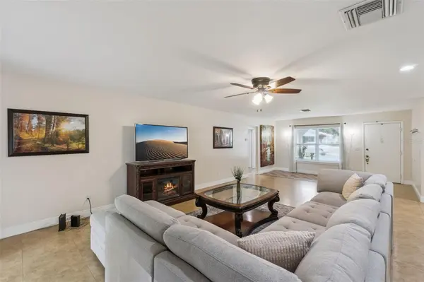 5246 MAYAPPLE CIR, Orlando, FL 32821