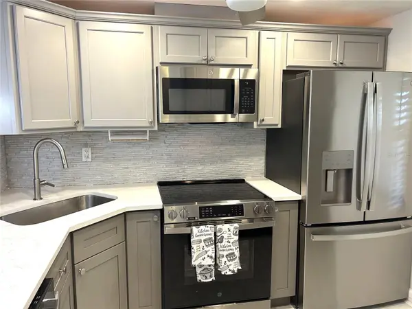 4211 STRATFORD DR #4211, New Port Richey, FL 34652