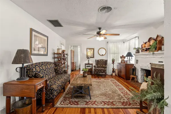 5845 GRAND BLVD, New Port Richey, FL 34652