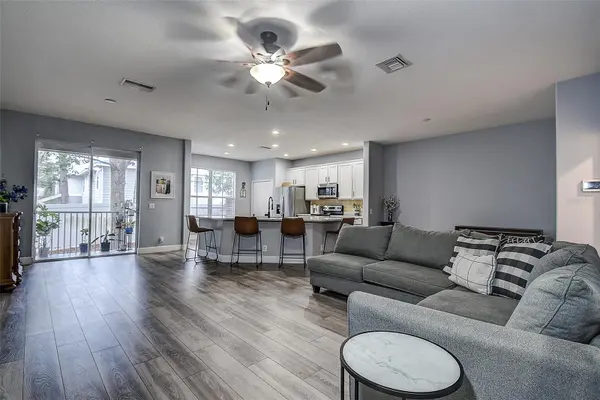1426 HILLVIEW LN, Tarpon Springs, FL 34689