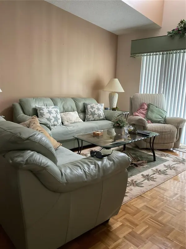 2655 PINE RIDGE WAY N #D3, Palm Harbor, FL 34684