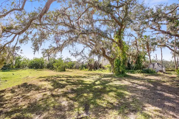8725 ERIE LN, Parrish, FL 34219