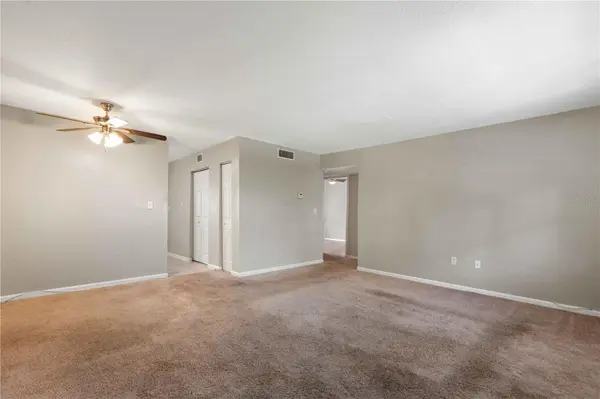 204 PINE TULIP CT #201, Tampa, FL 33612