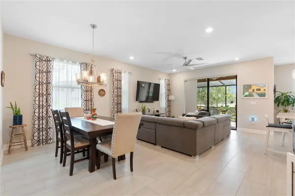 4833 SAN MARTINO DR, Wesley Chapel, FL 33543