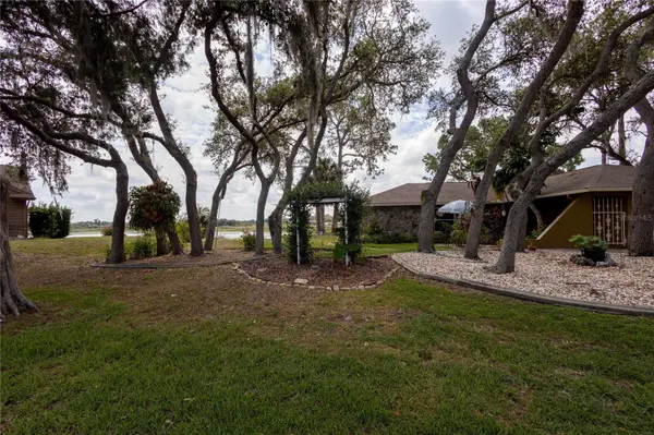 268 EASTPOINT CT, Spring Hill, FL 34606