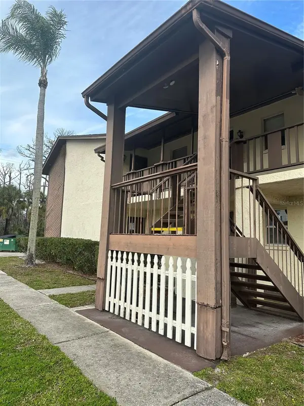 8440 OLD POST RD #202, Port Richey, FL 34668