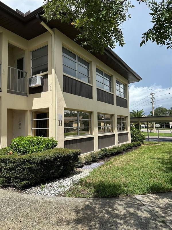 4826 MARINE Pkwy #202, New Port Richey, FL 34652