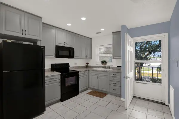 4939 FLORAMAR TER #204, New Port Richey, FL 34652
