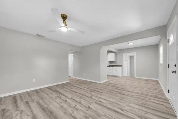 1808 S CLUB CT, Tampa, FL 33612