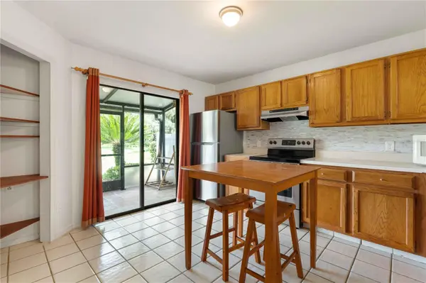 5100 BURCHETTE RD #404, Tampa, FL 33647
