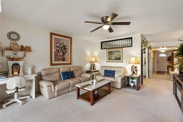 7623 RADCLIFFE CIR #211A, Port Richey, FL 34668