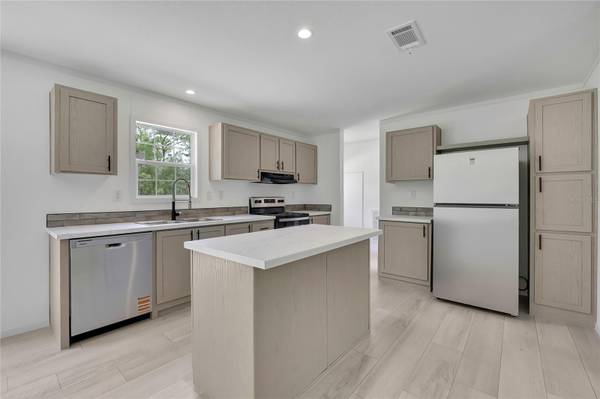 5611 W ROCHELLE ST, Homosassa, FL 34446