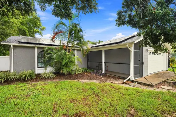2475 GULFBREEZE CIR, Palm Harbor, FL 34683