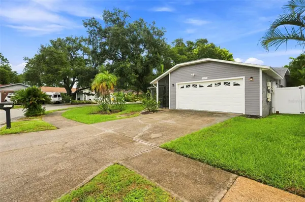 2475 GULFBREEZE CIR, Palm Harbor, FL 34683