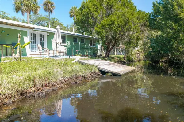 10709 W HALLS RIVER RD, Homosassa, FL 34448