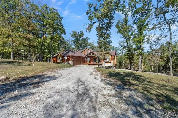 11336 Choctaw CIR, Ste Genevieve, MO 63670