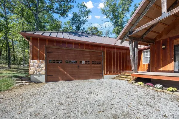 11336 Choctaw CIR, Ste Genevieve, MO 63670