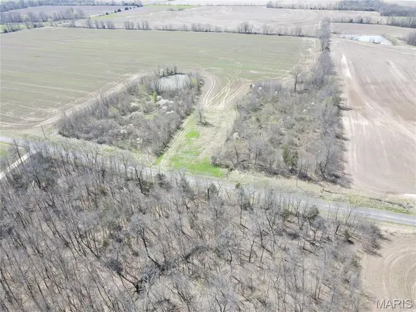 6 Route HH, Stoutsville, MO 65283