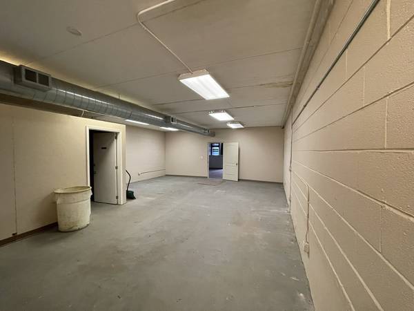 6341 W Belmont AVE, Chicago, IL 60634