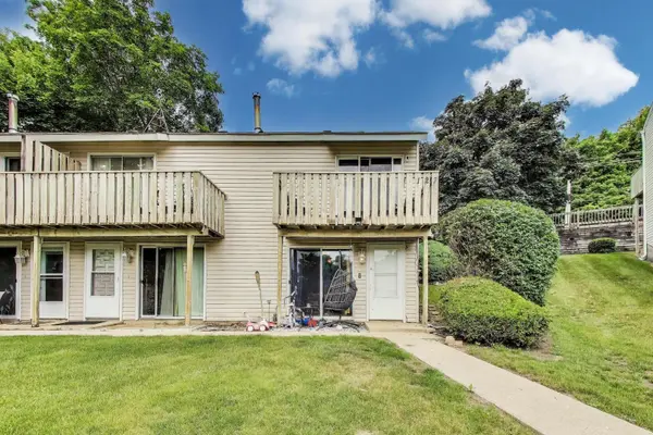 127 Forest AVE #A, Fox Lake, IL 60020