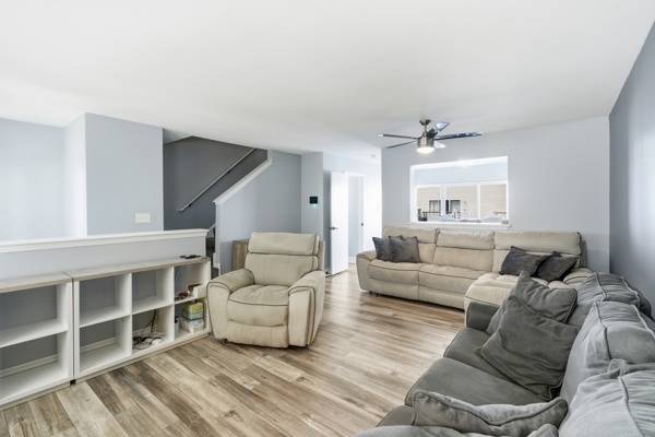 1415 Fox Hound TRL, Beecher, IL 60401