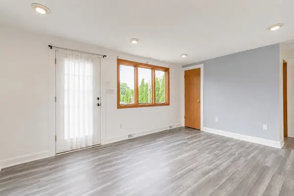 3112 16th ST, North Chicago, IL 60064