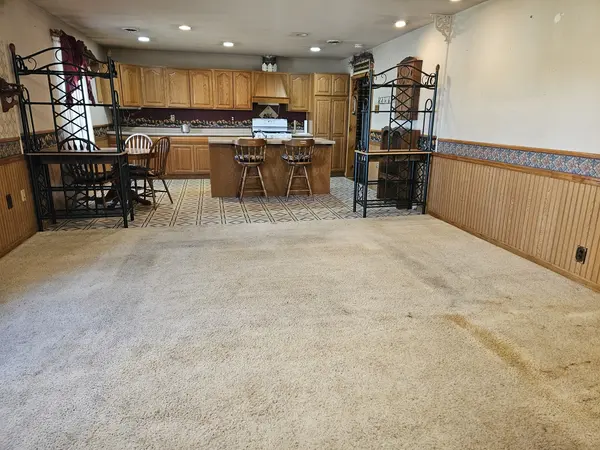 1408 N State RTE 1-17, Momence, IL 60954