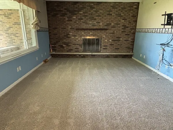 5 Truman CT, Philo, IL 61864