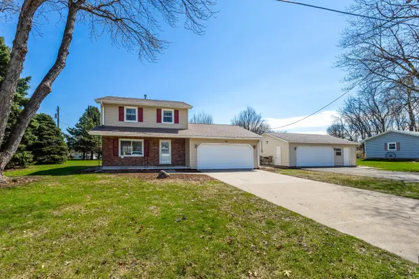 1101 S Bluff ST S, Albany, IL 61230