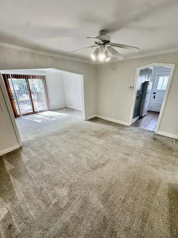 6 N Pistakee Lake RD, Fox Lake, IL 60020